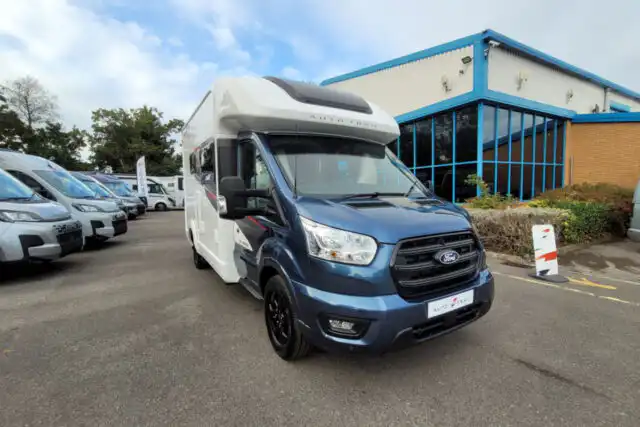 78B952 01 Autotrail F60 DTU89957
