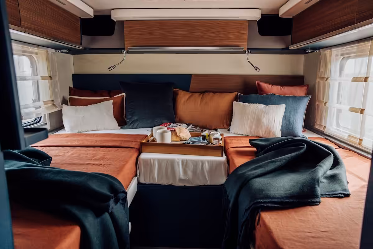 Laika Kreos Interior